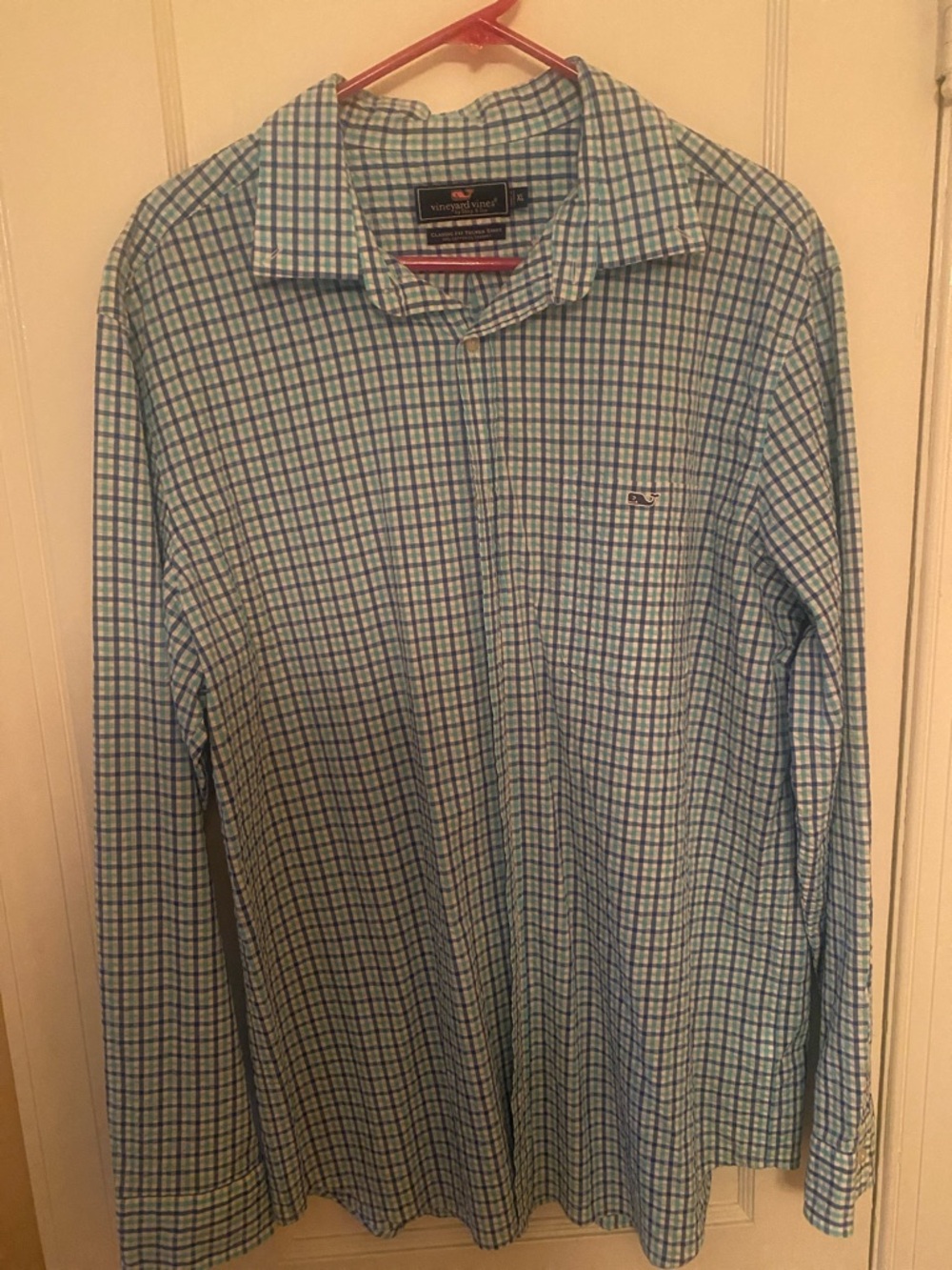 EUC Vineyard Vines Light Blue and Navy Plaid Button-Down Shirt